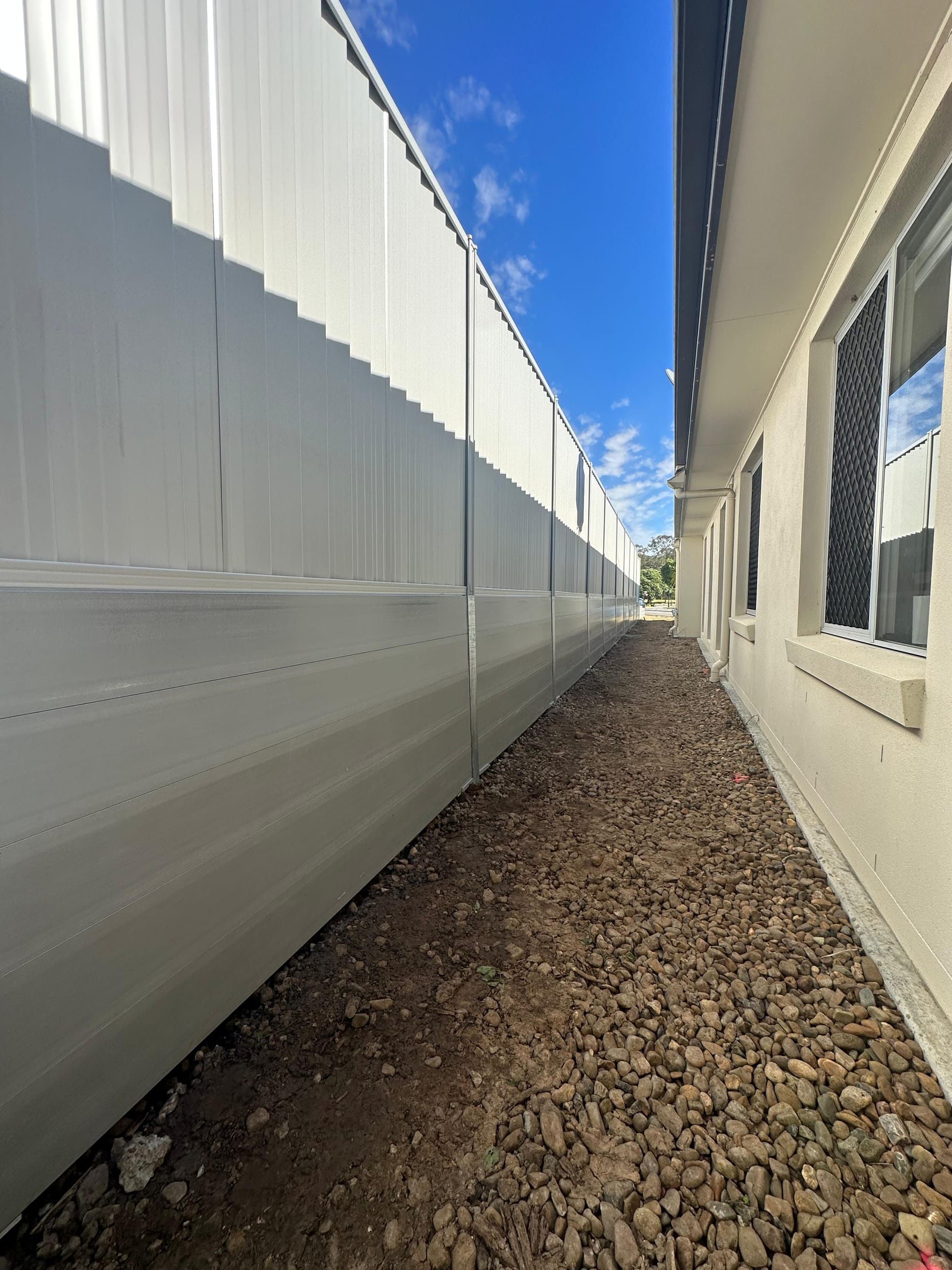 Residential concrete sleeper wall